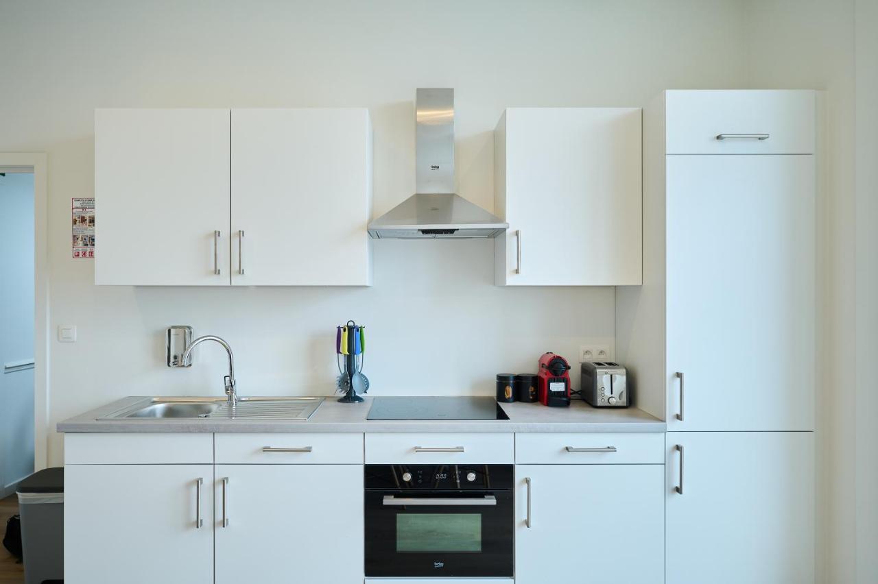 Living Home - Guest House Брюссель Екстер'єр фото